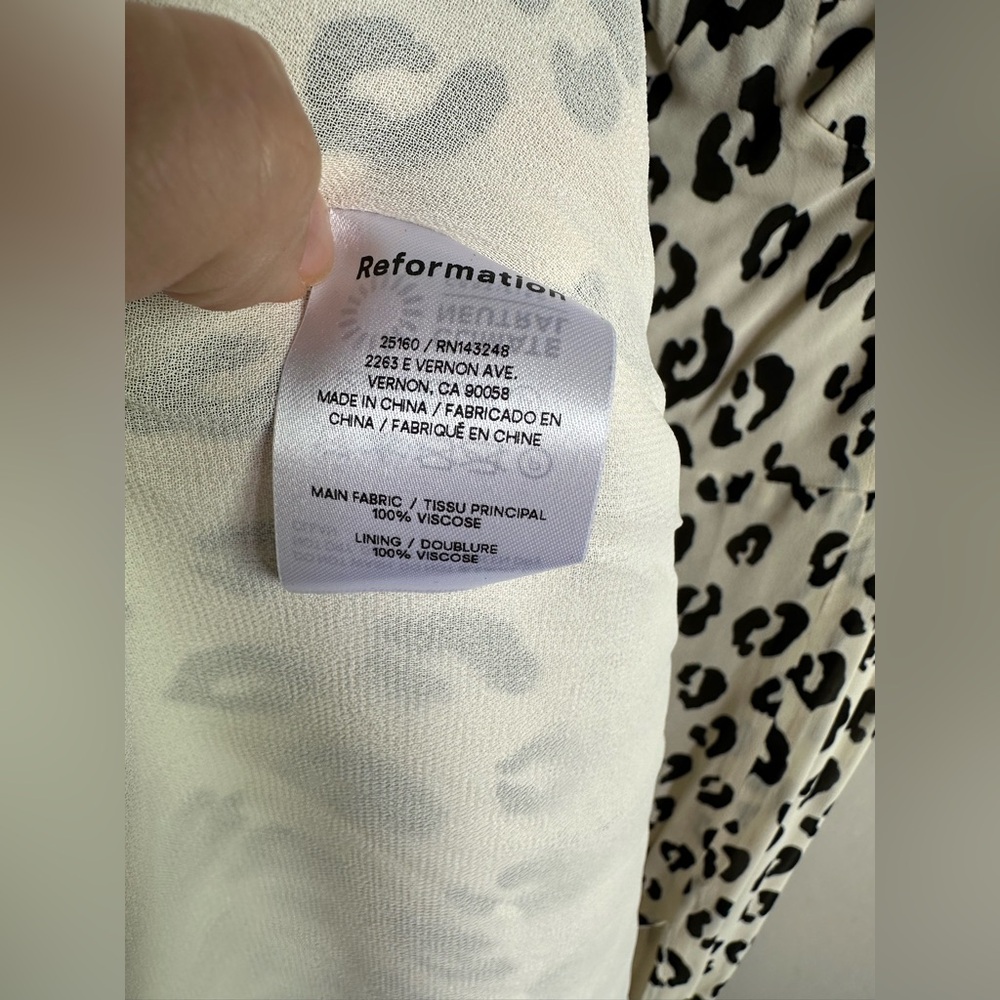 NWT size 2 Reformation Juliette Dress in Snow Leopard - Picture 5 of 12
